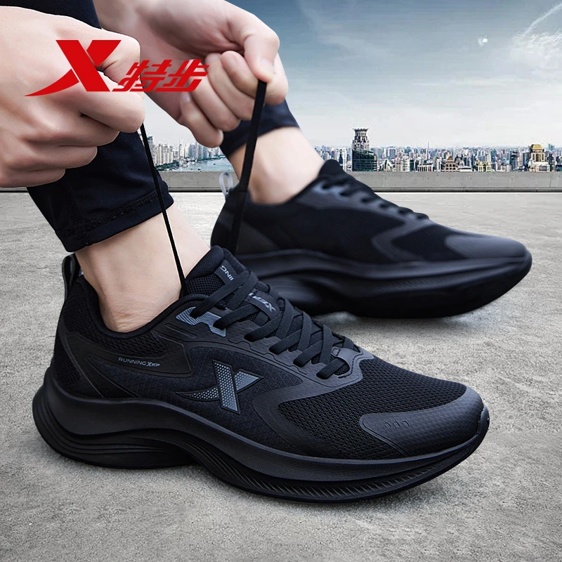 特步男鞋运动鞋夏季网面透气新款休闲鞋软底锻炼黑武士男士跑步鞋