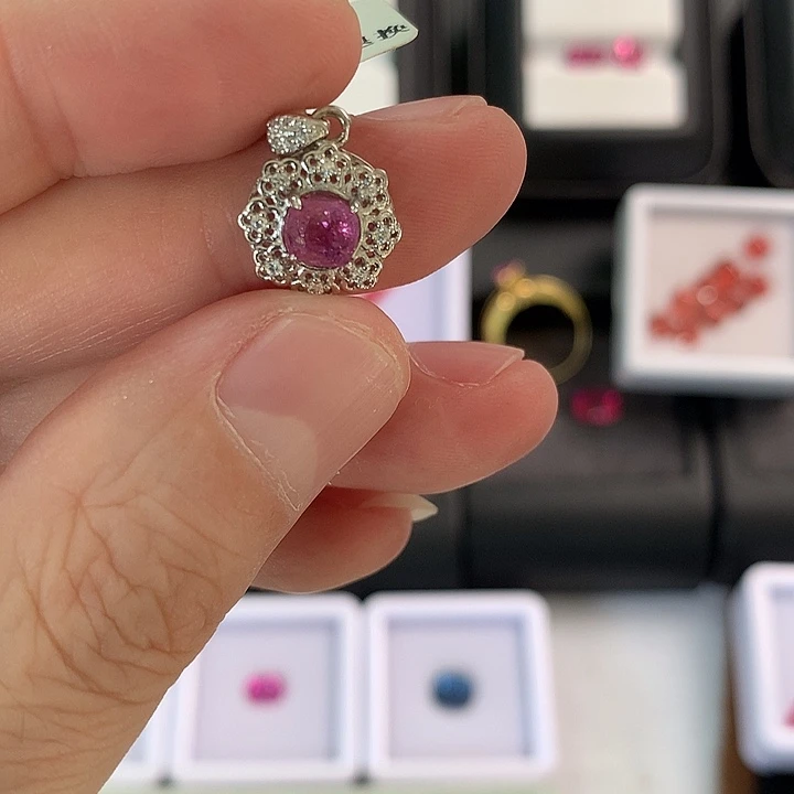 银S925镶嵌颈饰尖晶石尖晶石