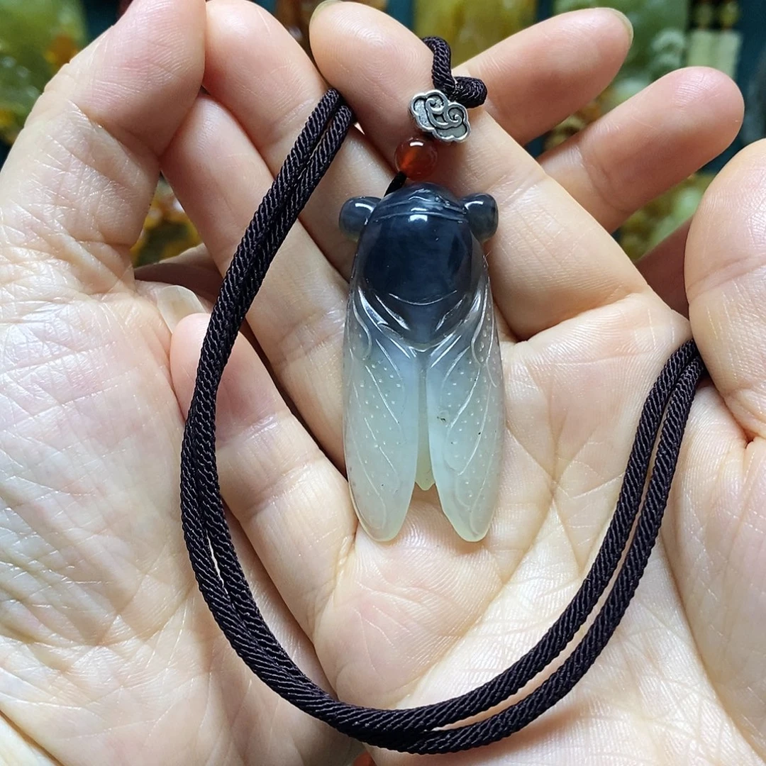 岫玉未镶嵌吊坠(赠链)