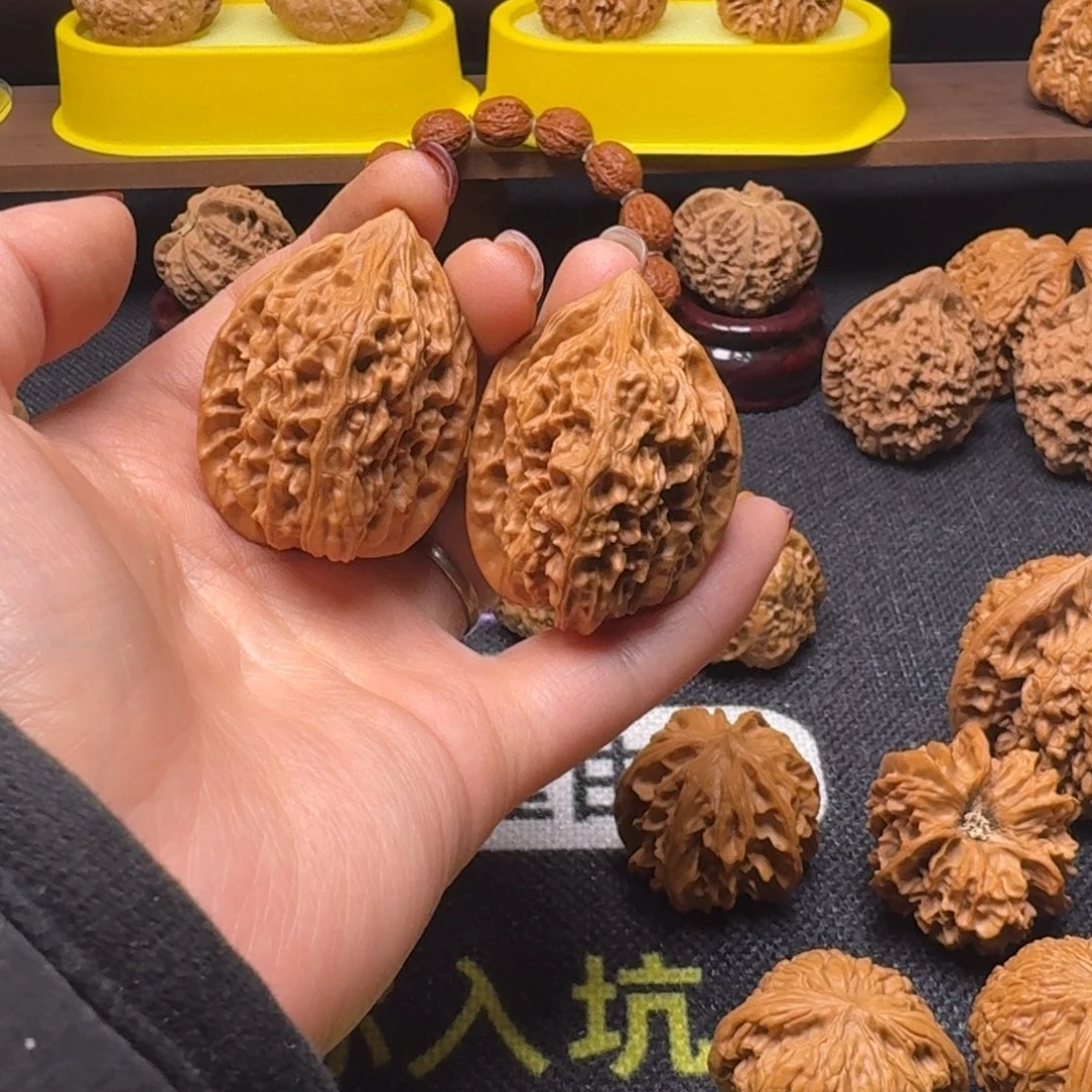 文玩核桃吊坠P****.35鸡心