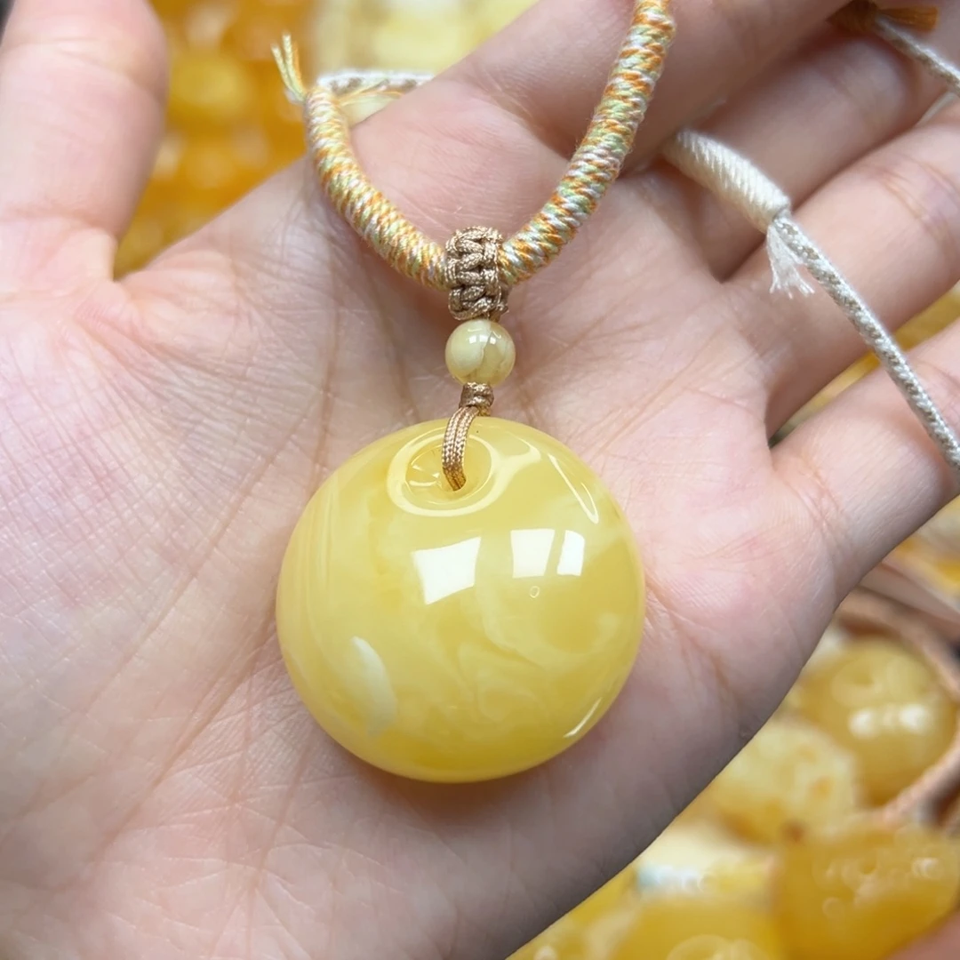 未镶嵌颈饰琥珀蜜蜡