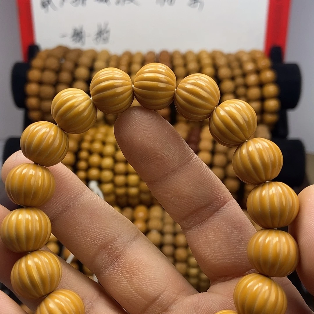 人***醒猴头核桃手串猴头手串，瓜珠一条