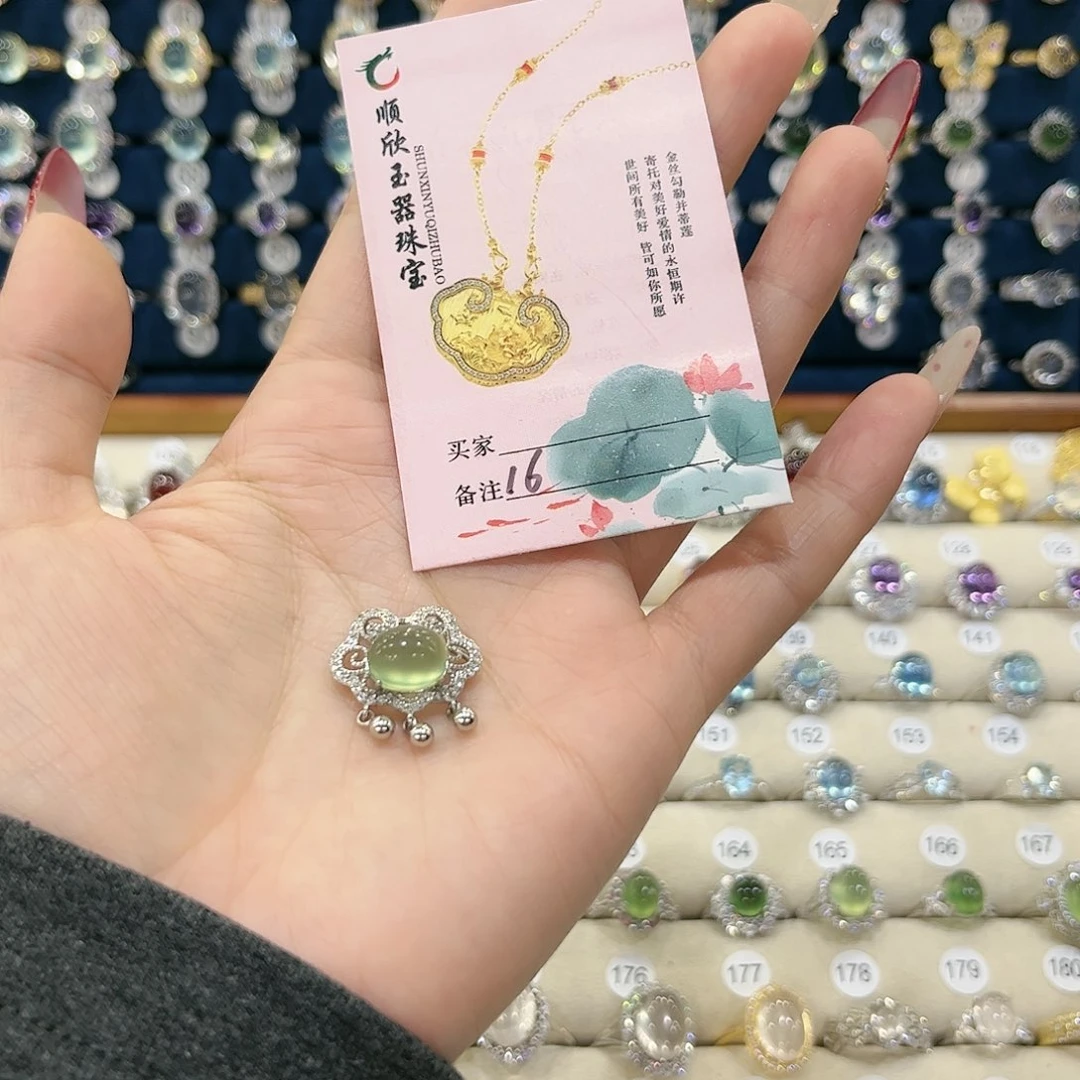 蛇纹石玉女款银S925镶嵌才****.吊坠16