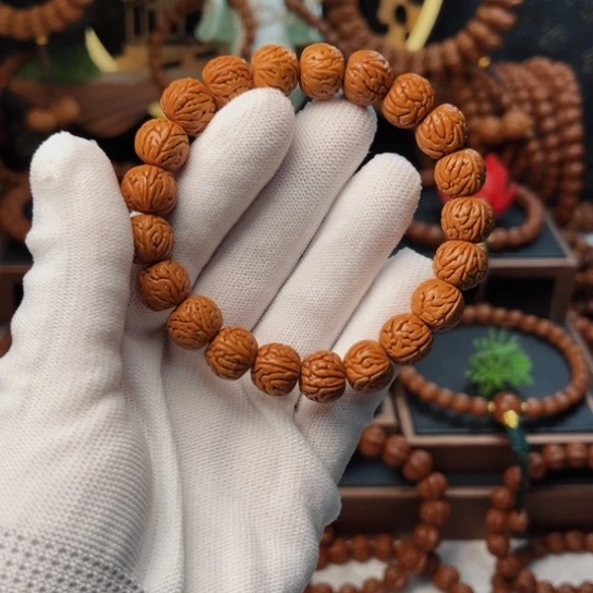 吊坠桃核12龙凤珠手串