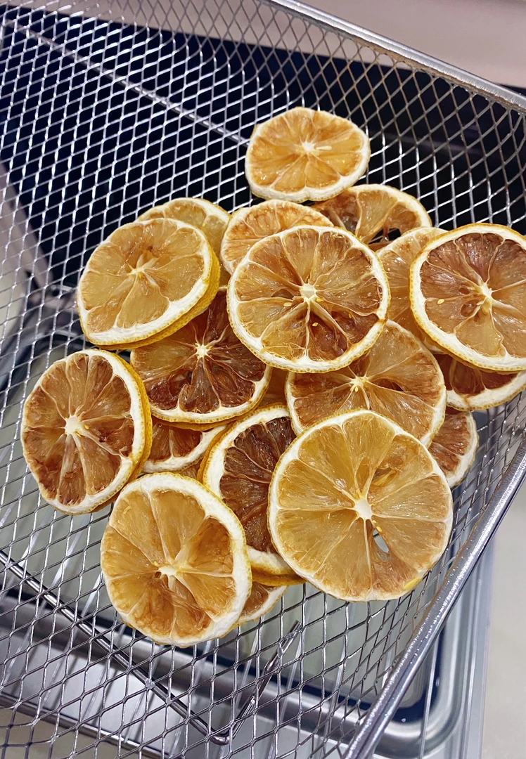 云南农家自然晾晒柠檬片