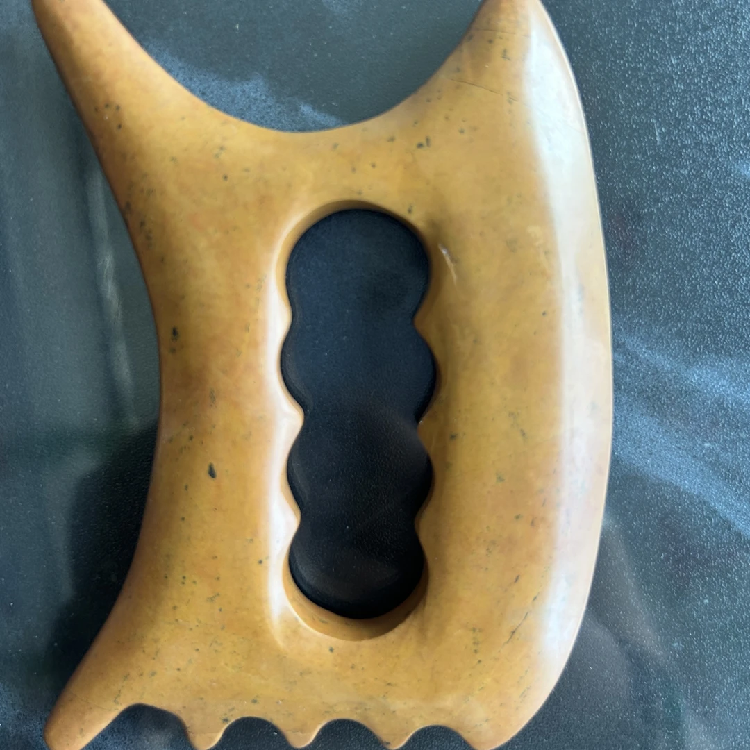 泗水康益砭石弯刀刮