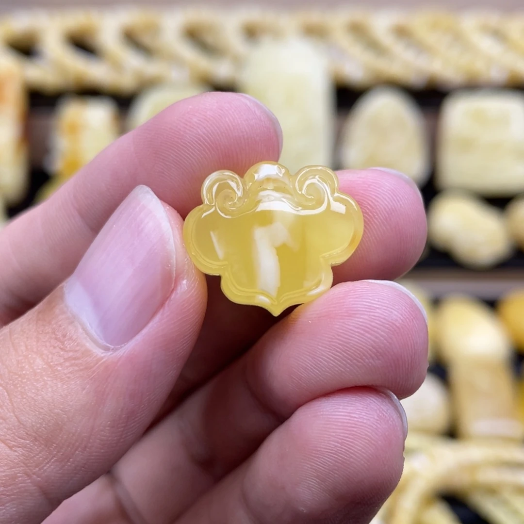 裸石琥珀未镶嵌琥珀蜜蜡