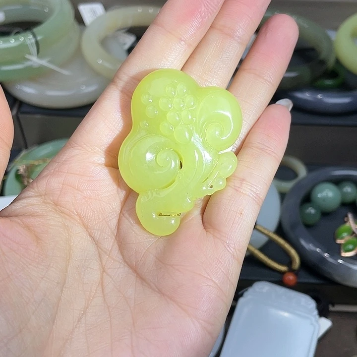 和田玉挂件未镶嵌