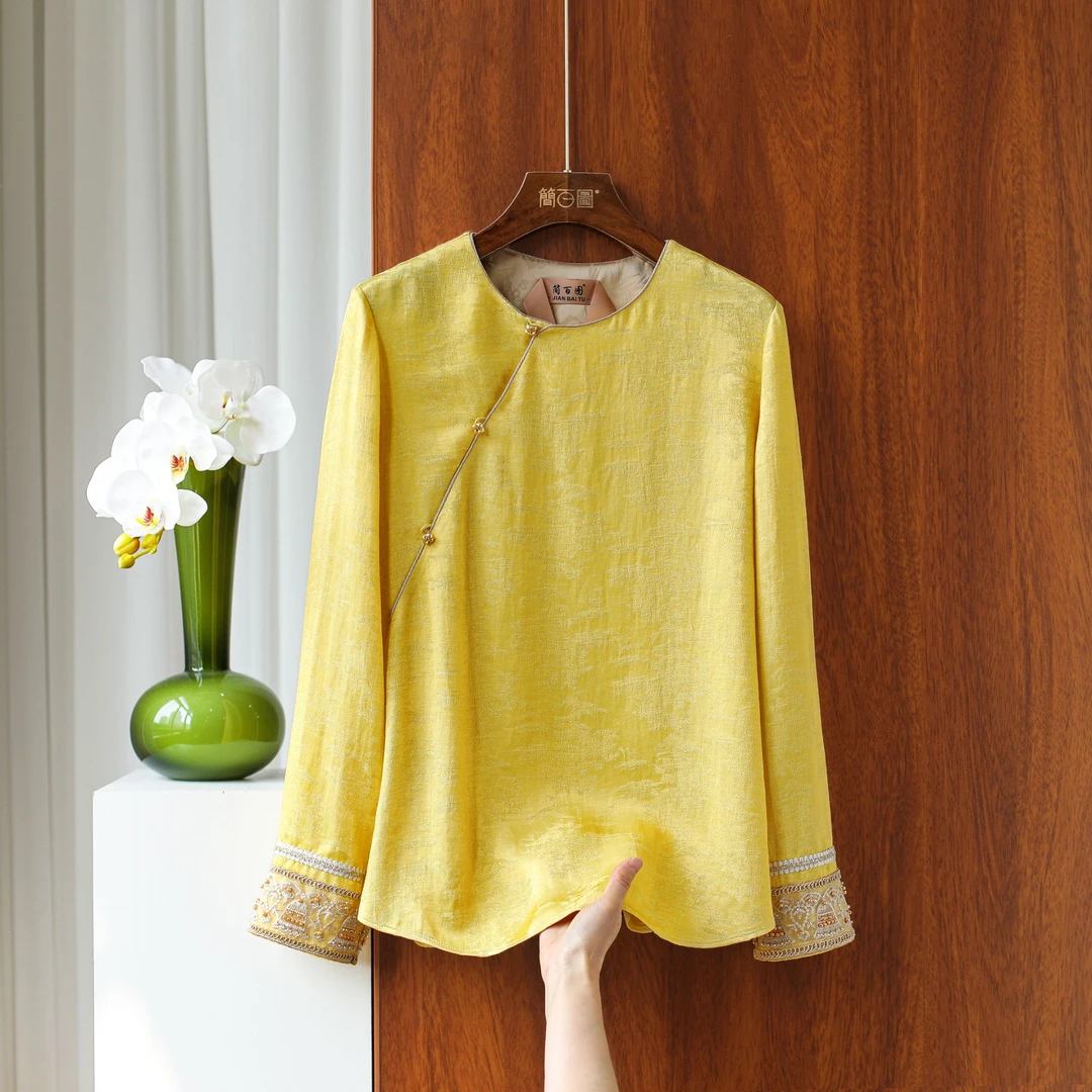 简百图-VV【松花】长纤亚麻新中式松花黄圆领重工钉珠气质衬衫上衣