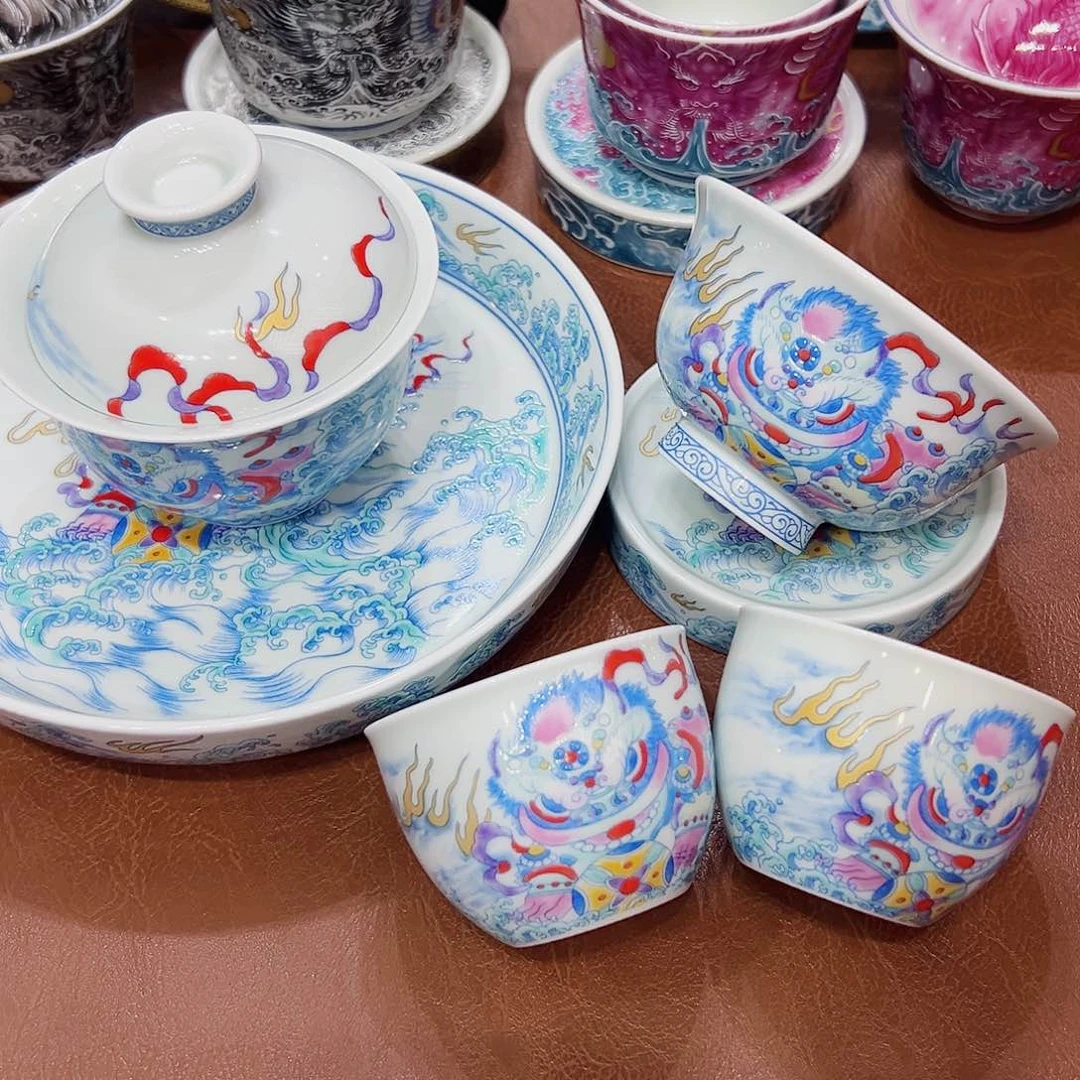 摆件景德镇陶瓷艺术展在上海举办的