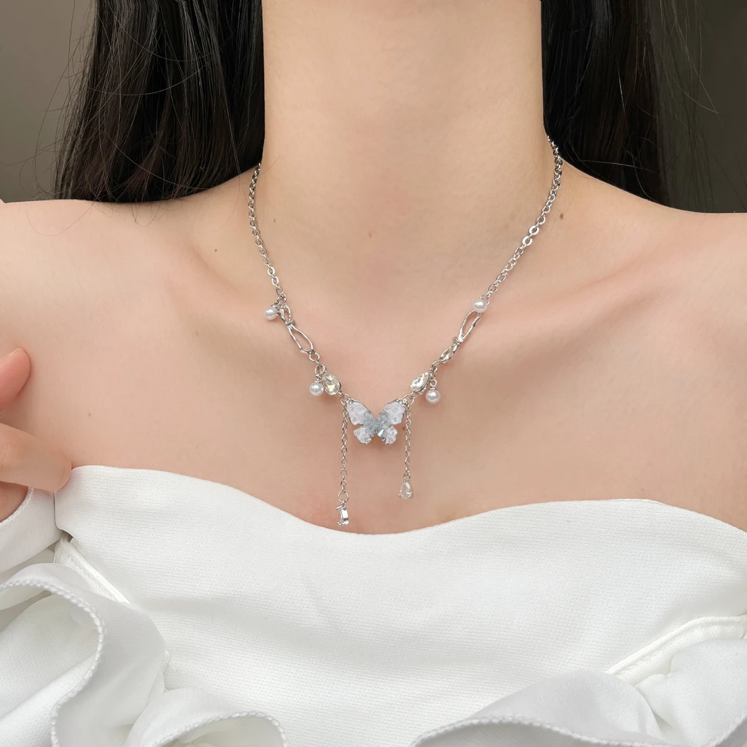 合金项链 【艺凡】渐变蓝色水晶蝴蝶珍珠流苏项链女清冷风锁骨链
