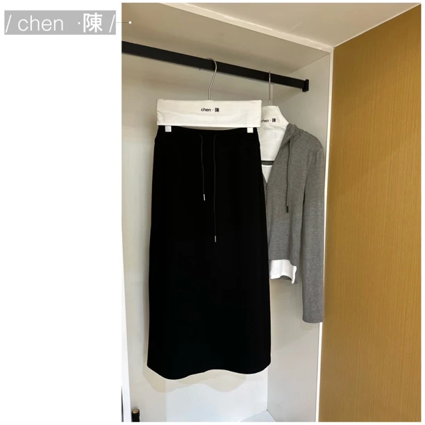 chen·陳秋上新 纯色抽绳  简约半身裙