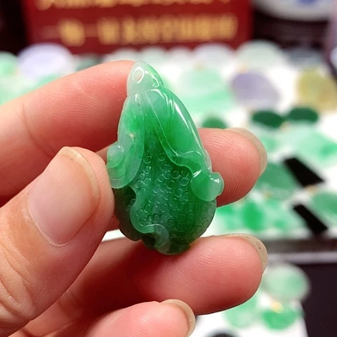 吊坠(不含链)18K金镶嵌翡翠