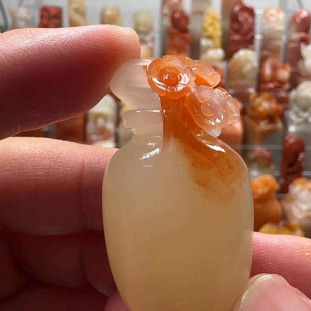 老挝石梅花花瓶  1.5×1.9×4.4