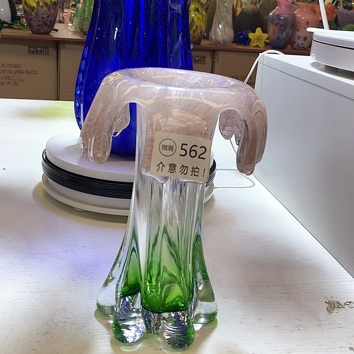 花瓶高22厘米微瑕不退不换