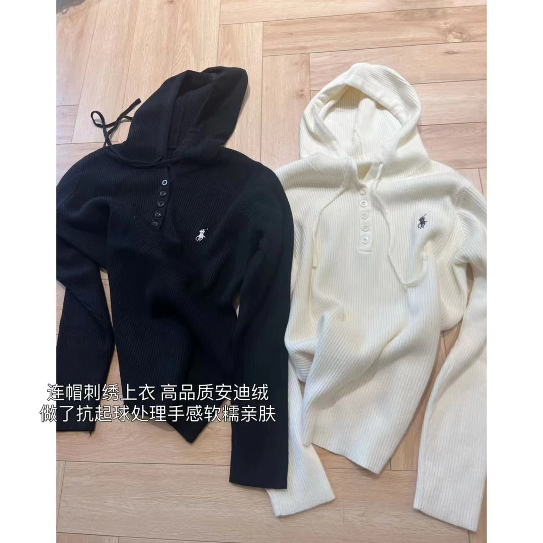 徐秋阳 小马刺绣 高品质刺绣设计连帽针织上衣8809