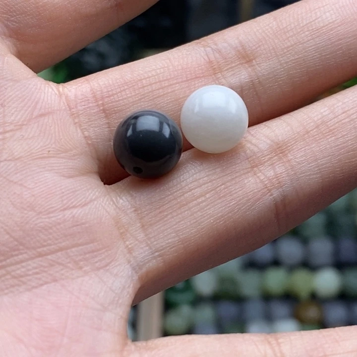 未镶嵌和田玉（糖玉）珠宝半成品