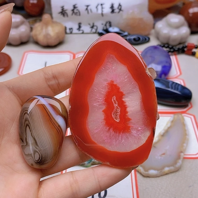 【闪购商品】未镶嵌玛瑙/玉髓珠宝半成品绿**踪
