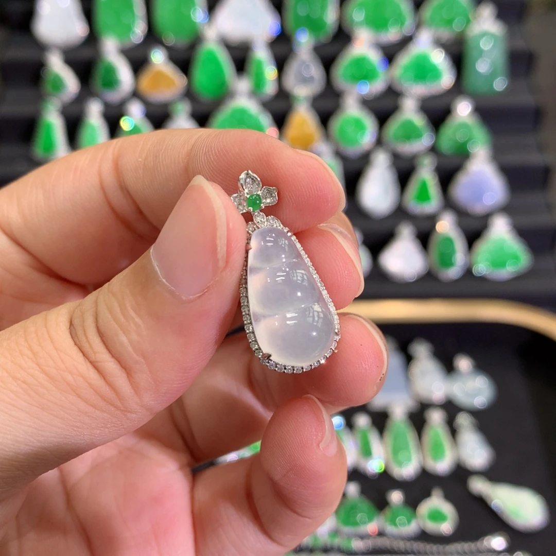 翡翠18K金镶嵌吊坠(不含链)吊坠