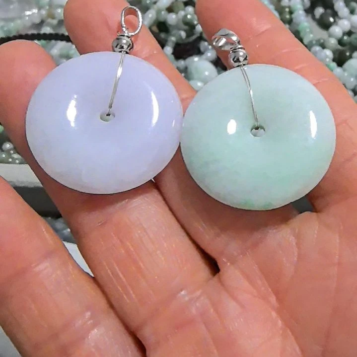 翡翠颈饰未镶嵌吊坠