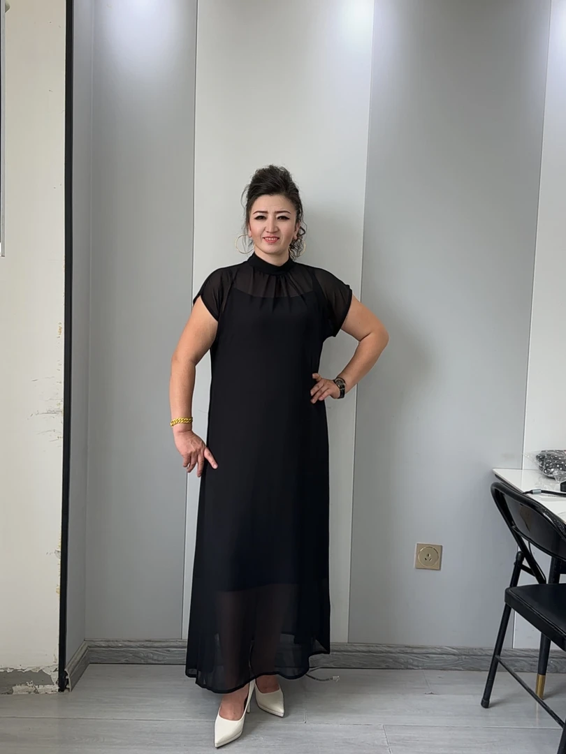 夏季时尚宽松连衣裙