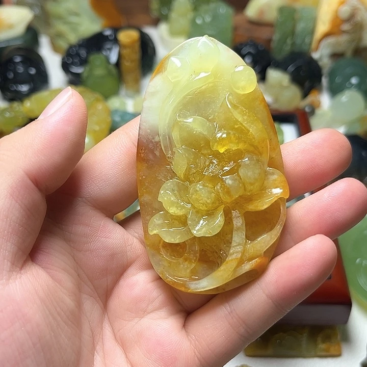 未镶嵌蛇纹石玉颈饰