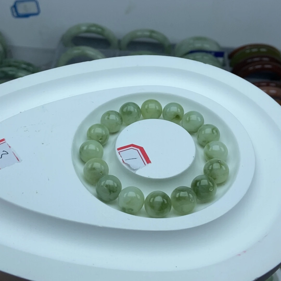 未镶嵌蛇纹石玉手链