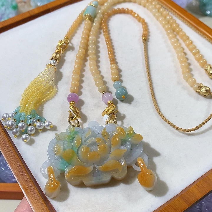 翡翠未镶嵌颈饰翡翠吊坠