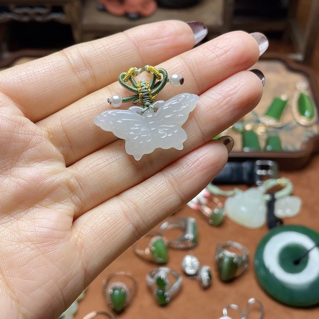 和田玉未镶嵌吊坠(不含链)吊坠