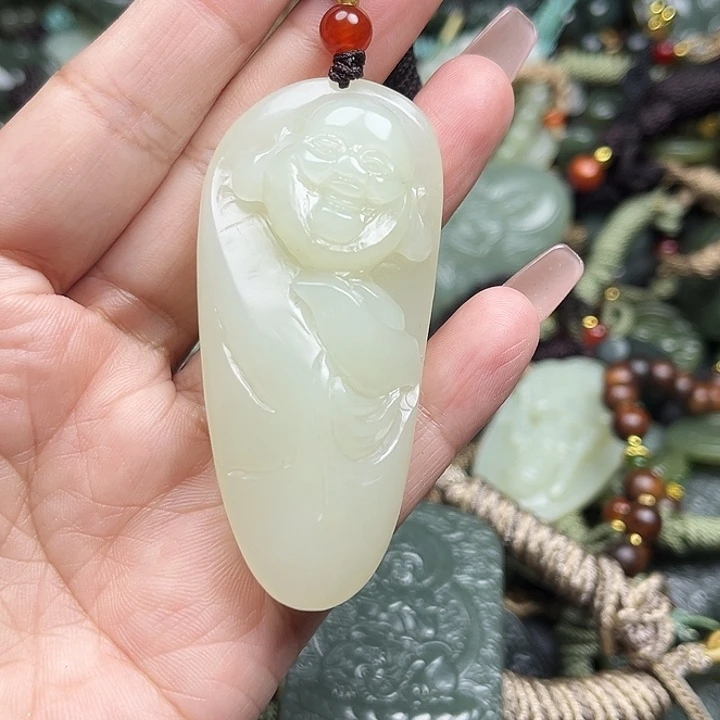 和田玉未镶嵌颈饰