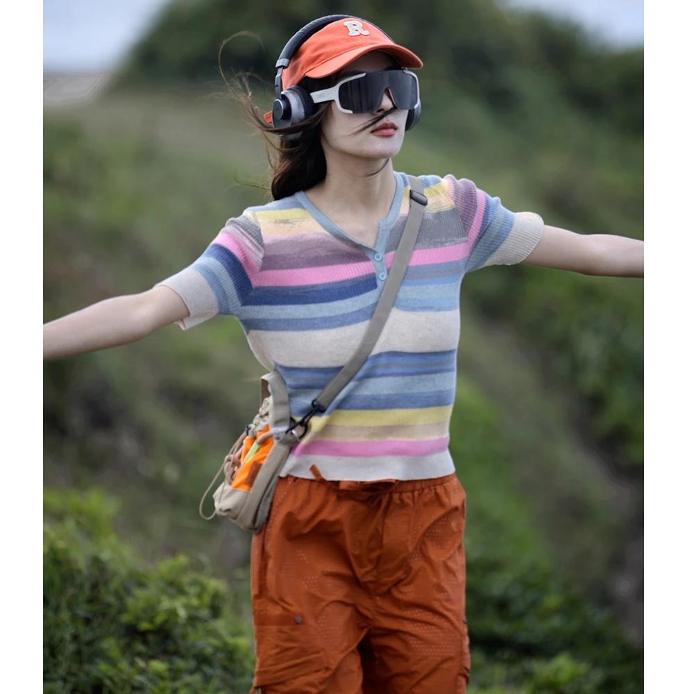 DIDORSSBO夏季女款轻奢气质洋气均码条纹撞色V领短袖针织衫0082