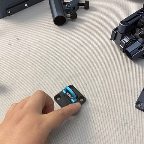 狼途失手绳挂冰蓝