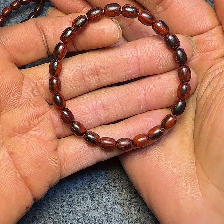 时***来檀香紫檀（小叶紫檀）全陈化老料把件串