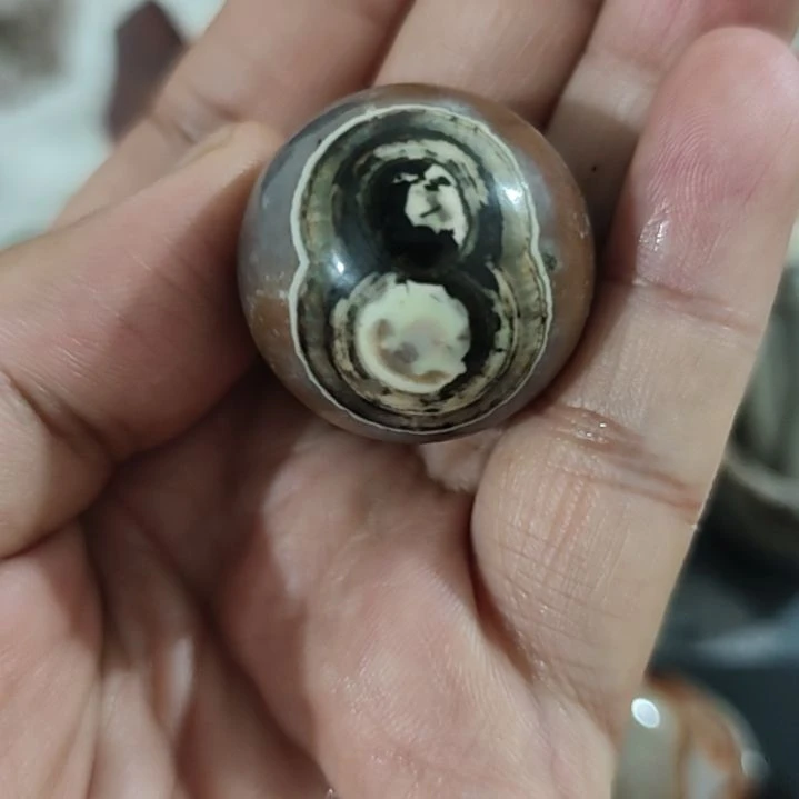 陶瓷战国红玛瑙珠子