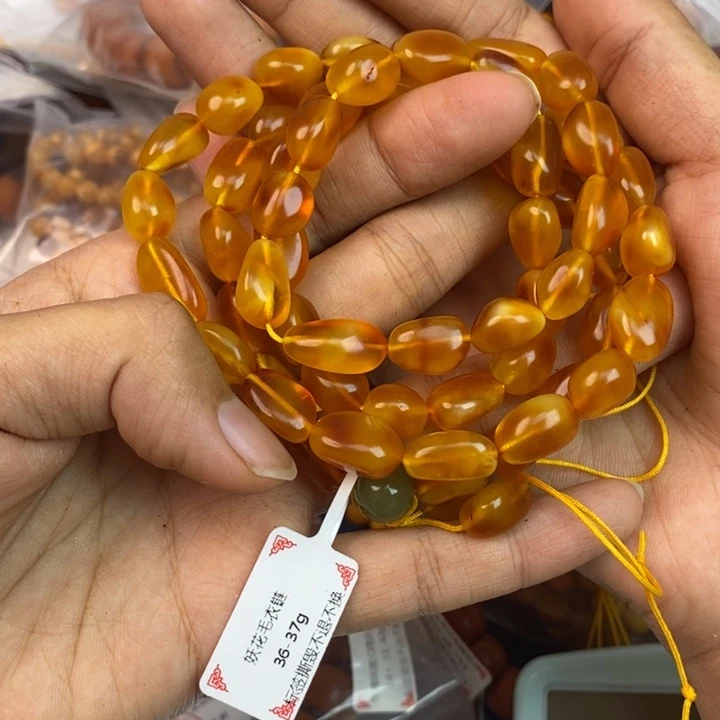 琥珀未镶嵌珠宝奇石