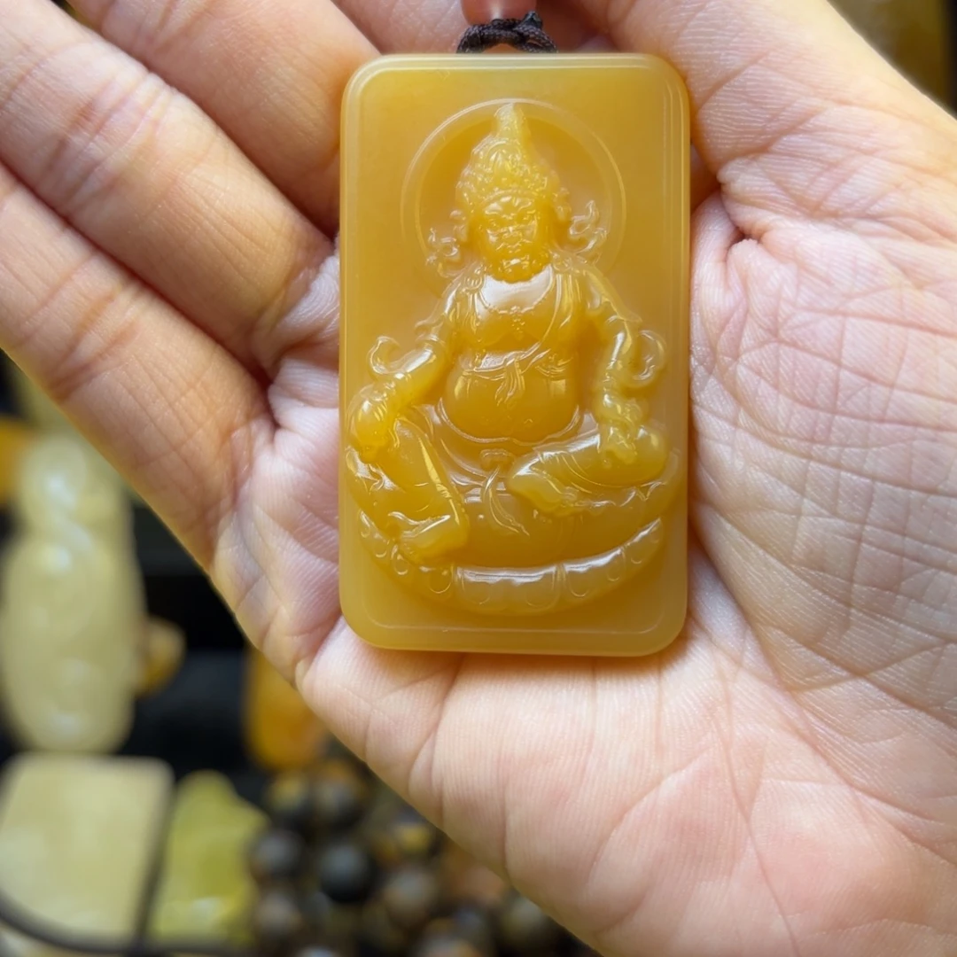 人***梦石英质玉未镶嵌黄蜡石吊坠