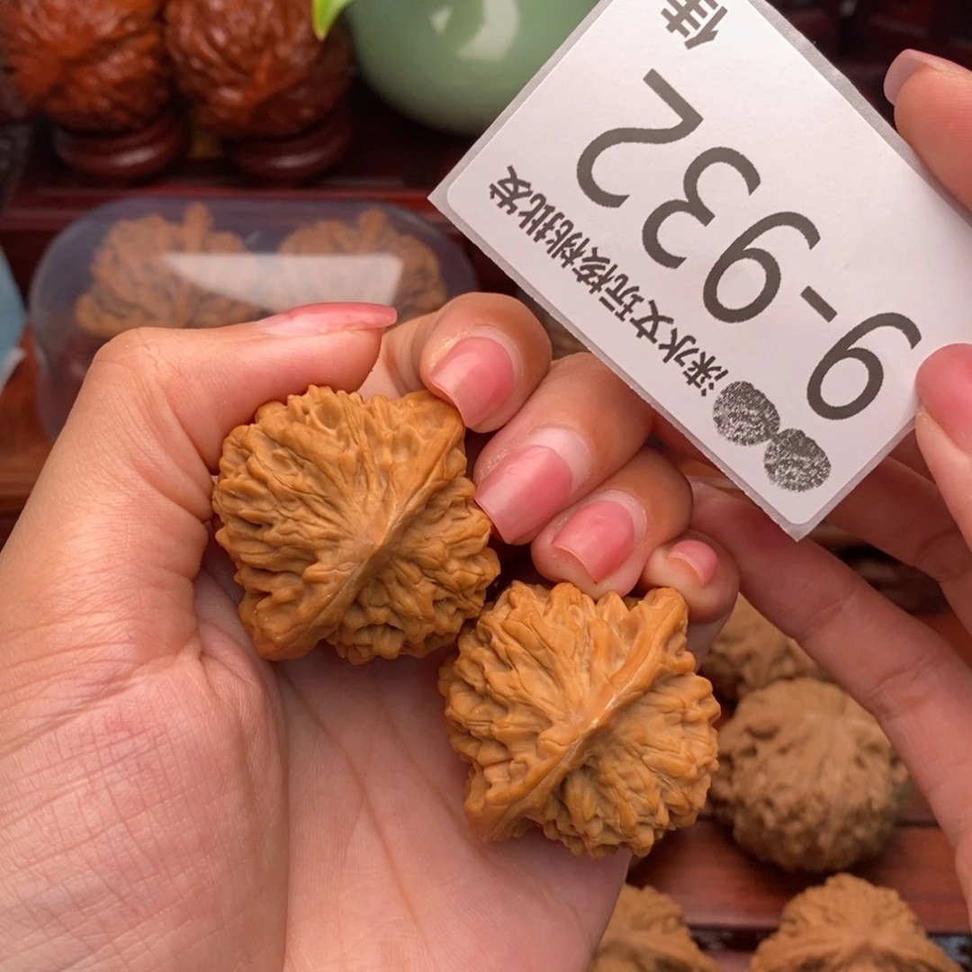 香***精把件文玩核桃38秦闷