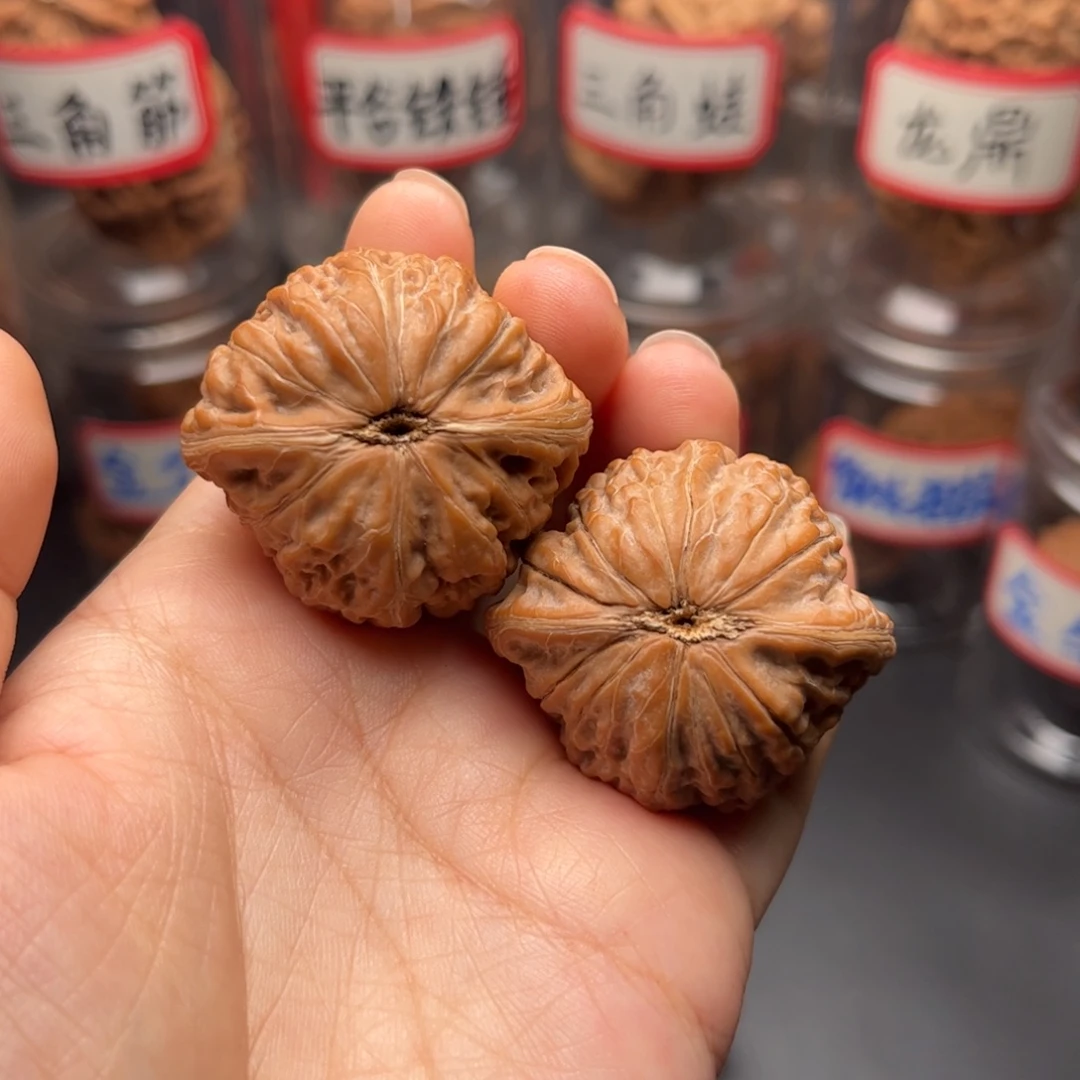 岩***理文玩核桃把件38铁锤妹妹