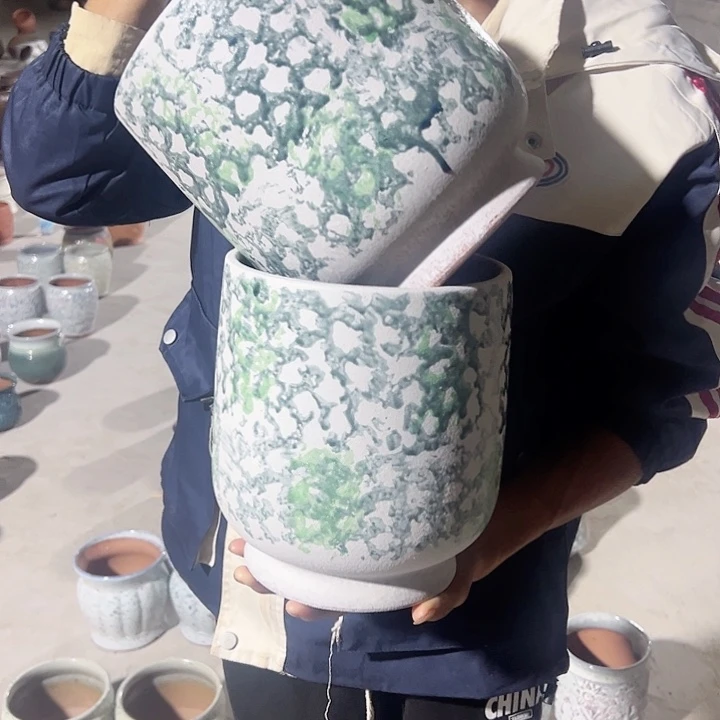 高度22厘米口20厘米