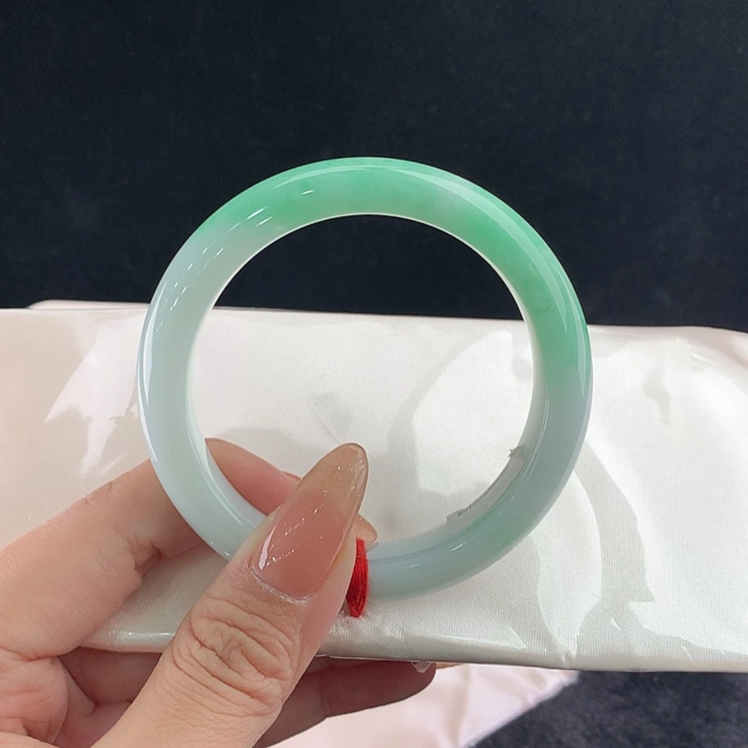 【闪购商品】未镶嵌手镯翡翠正57.7