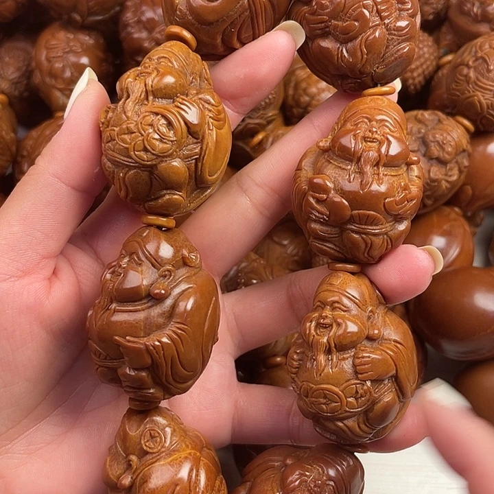 王***林吊坠橄榄核橄榄核手持