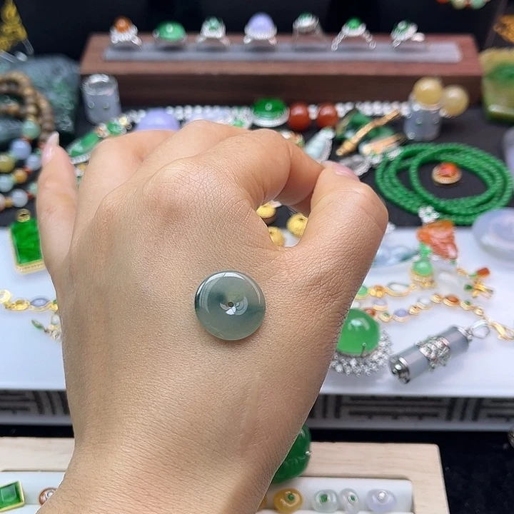 翡翠未镶嵌颈饰翡翠平安扣