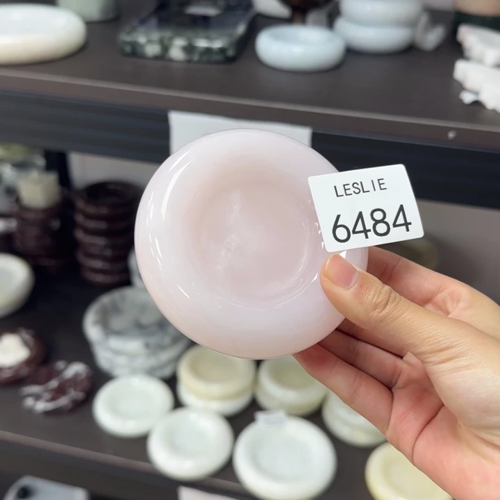 X484。              福利