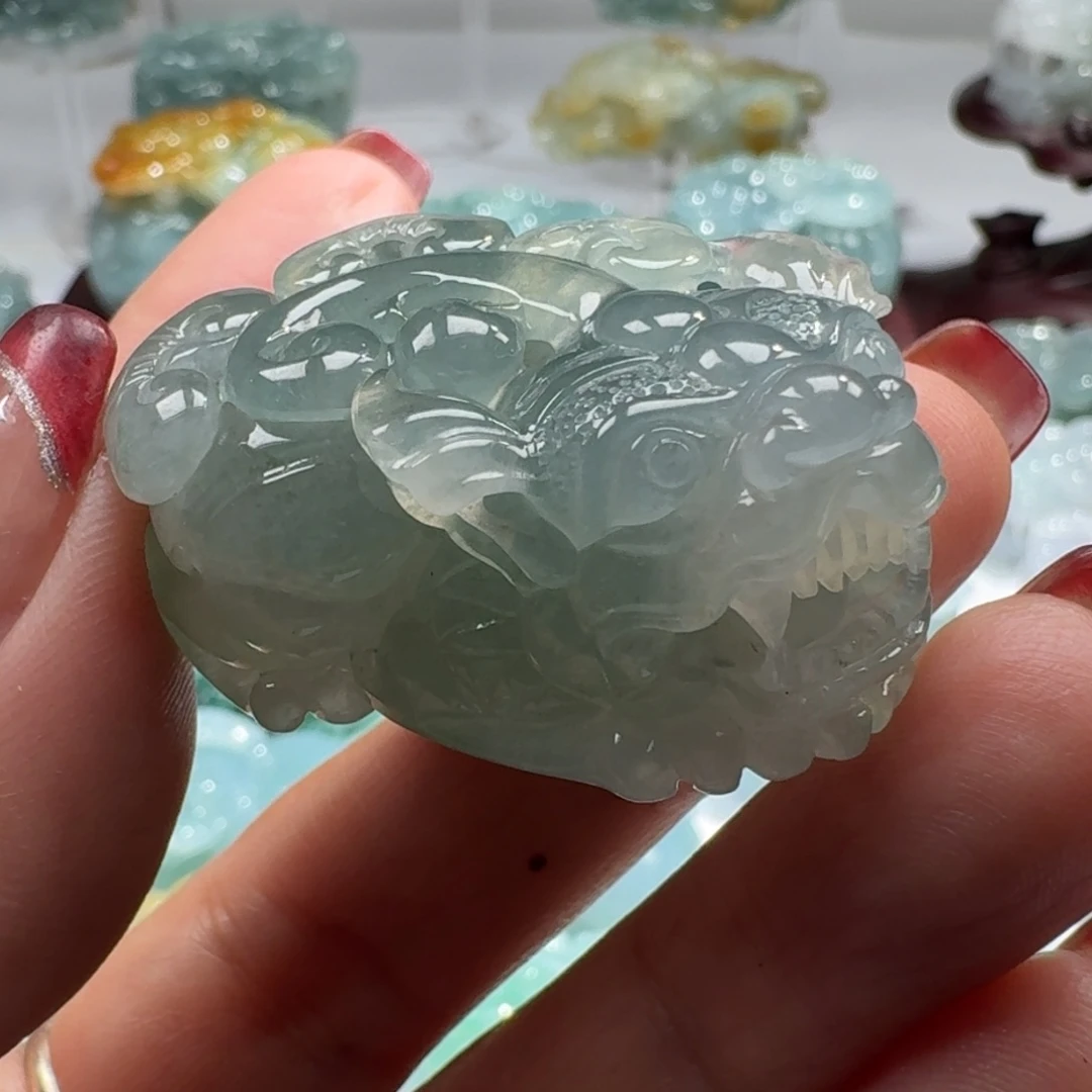 定制翡翠未镶嵌黑*貔貅