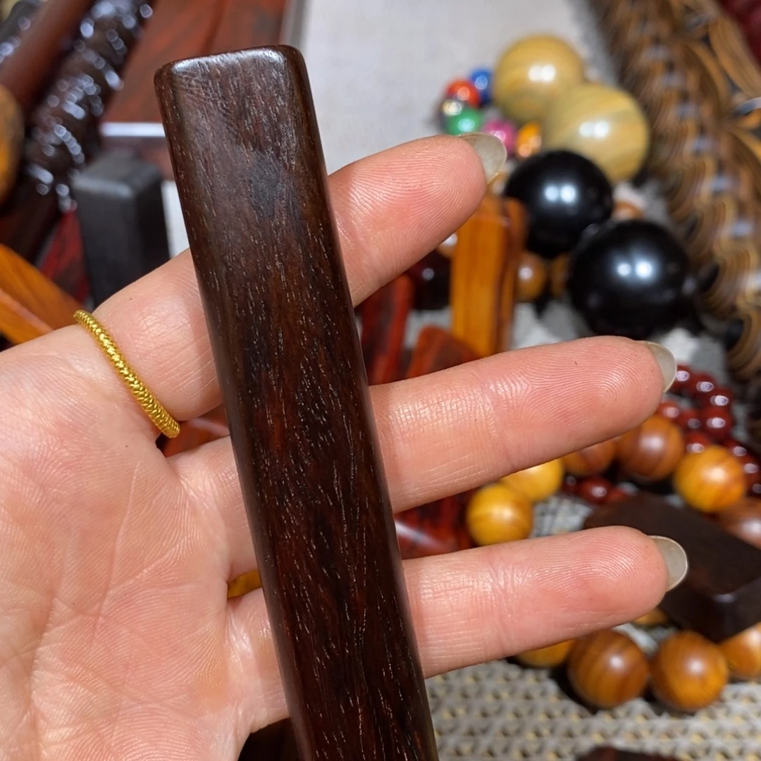 用***伟东非黑黄檀（紫光檀）