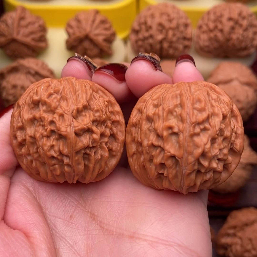 把件文玩核桃精品红皮山地正磨38