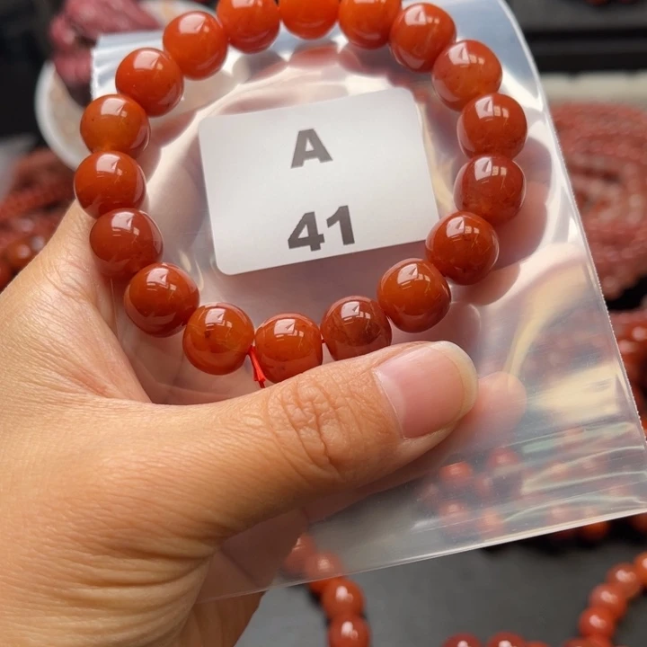 南红玛瑙未镶嵌多样性发货默认微瑕称重11mm