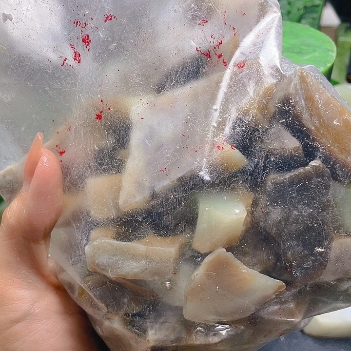 物***物和田玉未镶嵌珠宝半成品