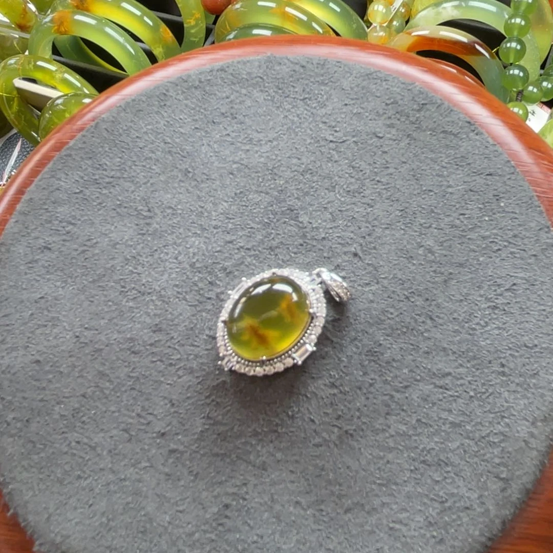 银S925镶嵌蛇纹石玉颈饰