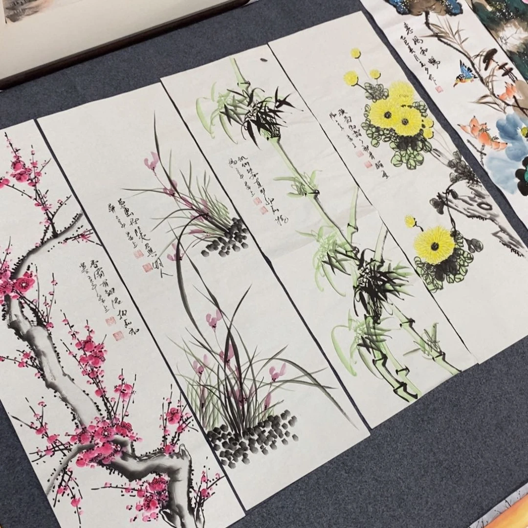 国画尺寸110✖️35一套四张手绘画